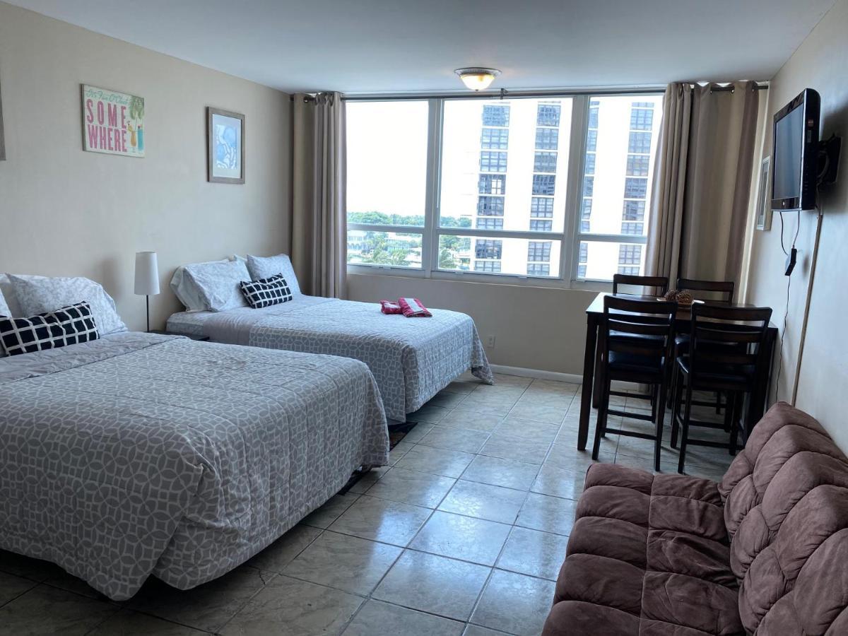 Ocean Front Studio Units Маями Бийч Екстериор снимка