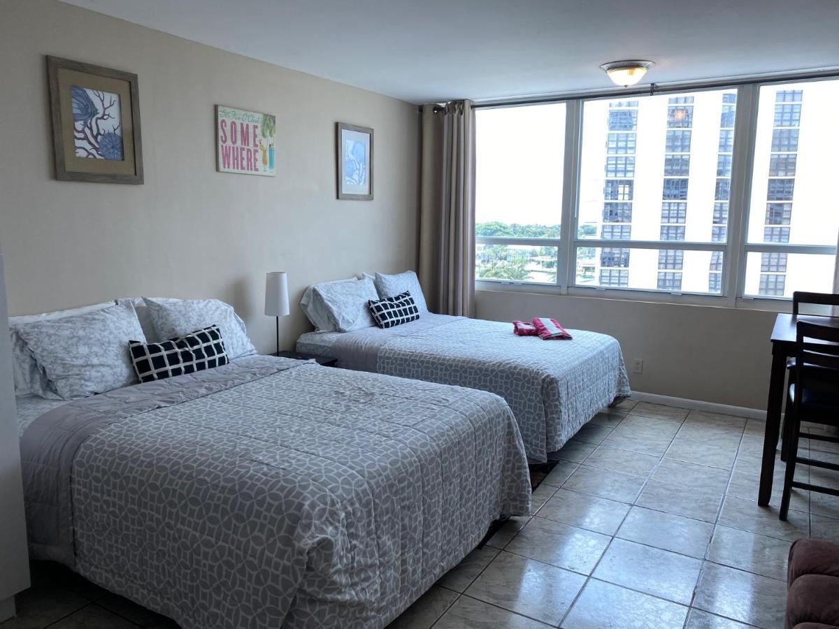 Ocean Front Studio Units Маями Бийч Екстериор снимка