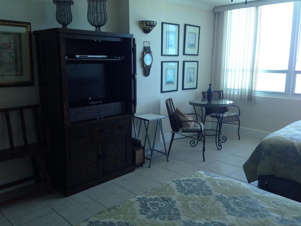 Ocean Front Studio Units Маями Бийч Екстериор снимка