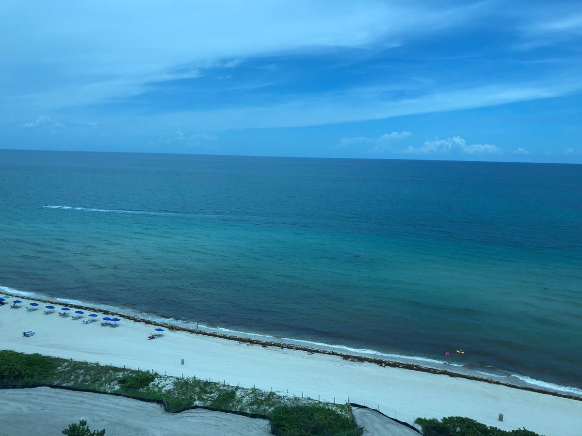 Ocean Front Studio Units Маями Бийч Екстериор снимка