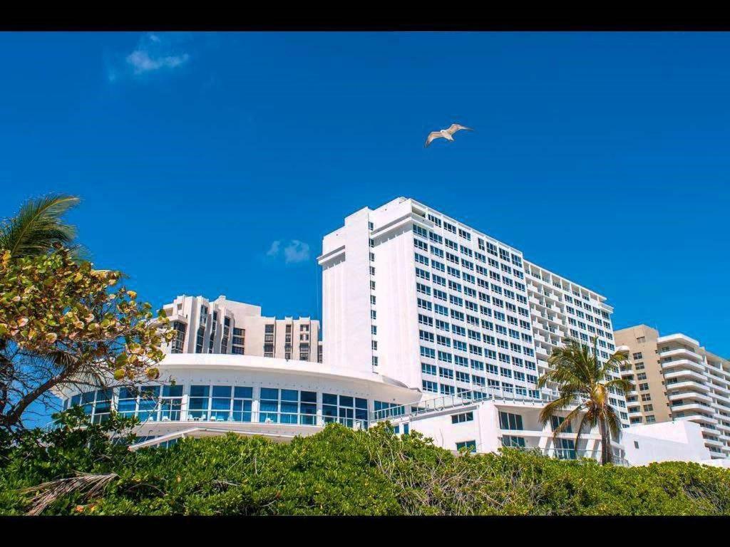 Ocean Front Studio Units Маями Бийч Екстериор снимка